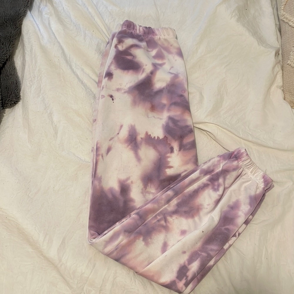 Never worn Pretty little thing tye die sweats